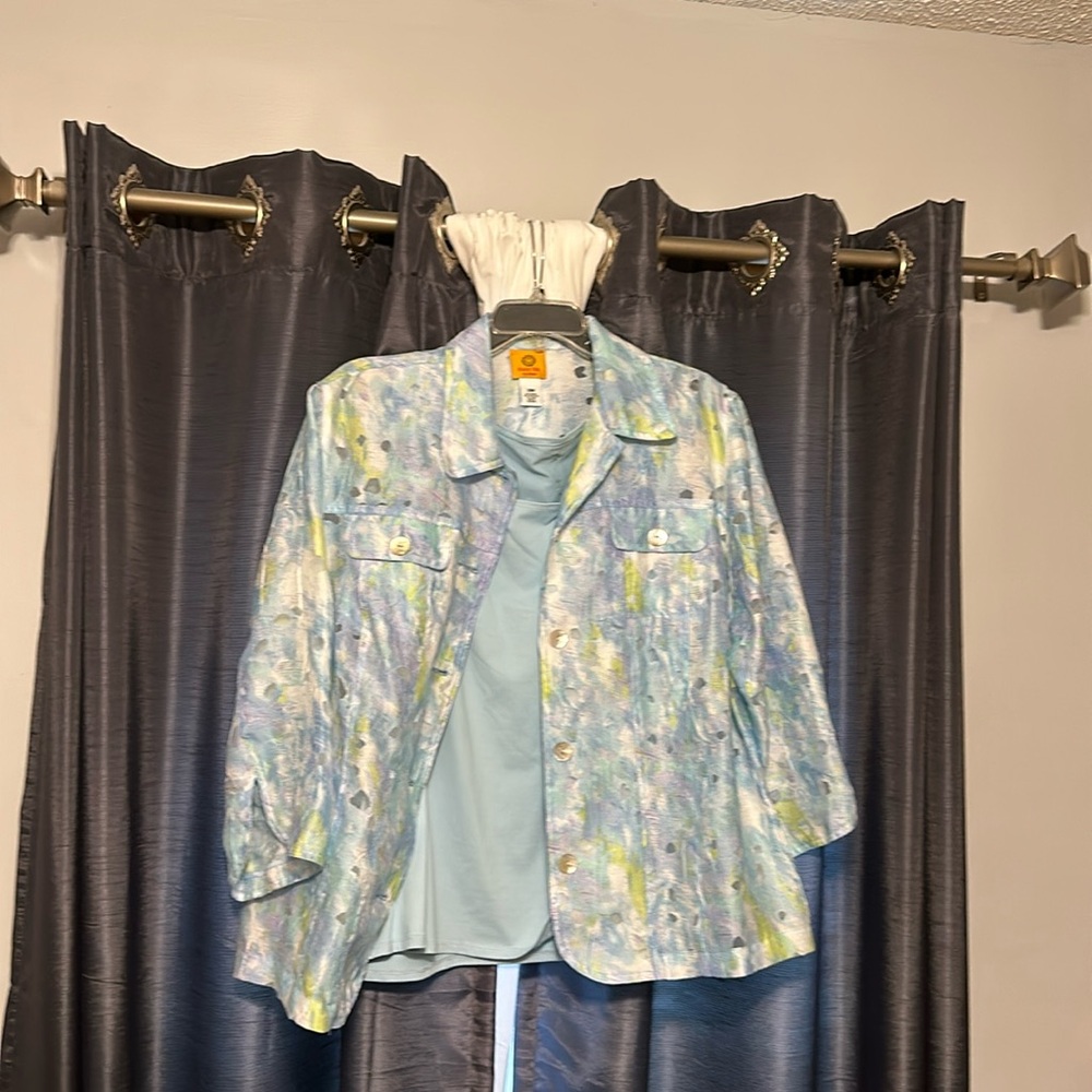 Ruby rd jacket with blue tank Size 20W